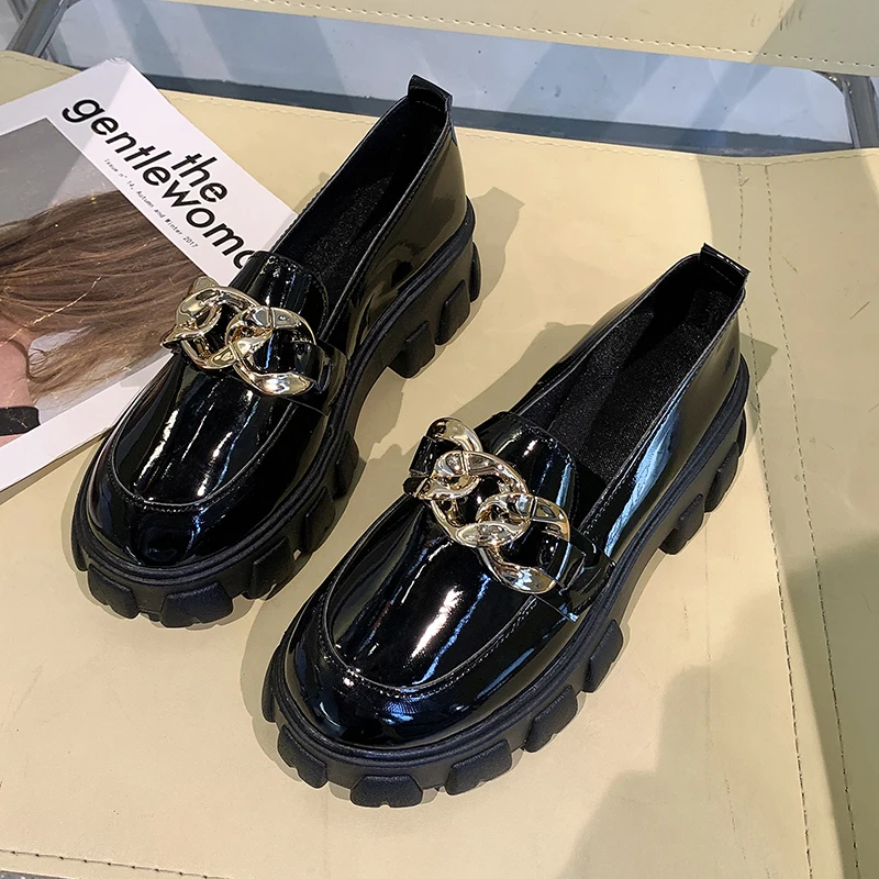 2021 New Black Platform Flats Shoes Women Loafers Slip On Boat Shoes Autumn Office Metal Chain Designer Casual Leather Oxfords
2021 New Black Platform Flats Shoes Women Loafers Slip On Boat Shoes Autumn Office Metal Chain Designer Casual Leather Oxfords