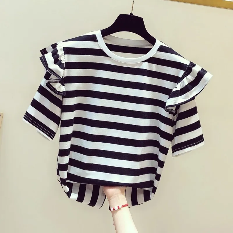 2020 Summer New Korean fashion stitching lotus leaf round neck short sleeve striped T-shirt female Loose casual wild shirt
2020 Summer New Korean fashion stitching lotus leaf round neck short sleeve striped T-shirt female Loose casual wild shirt