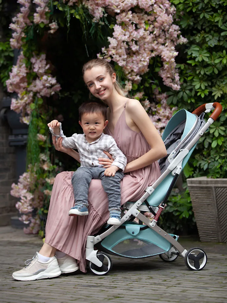 Light Baby Stroller Delivery Free High landscape Stroller Newborn Carriage Folding Can Sit Or Lie Suitable 4 Seasons
Light Baby Stroller Delivery Free High landscape Stroller Newborn Carriage Folding Can Sit Or Lie Suitable 4 Seasons