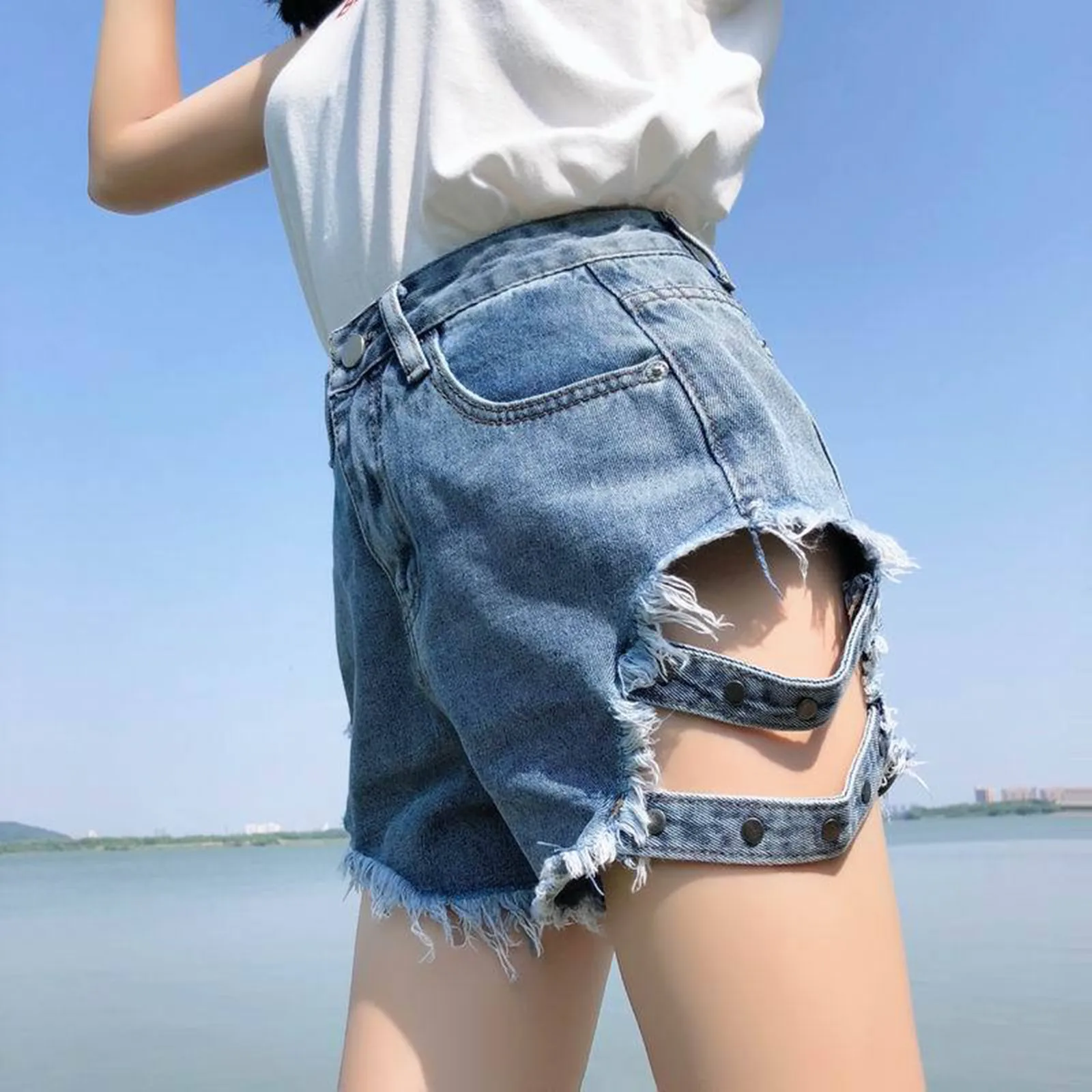 Women Plus Size Harajuku Bottom Sexy Hole Short Jeans Fashion Casual Summer Cool Denim Booty Shorts High Waists Chic Hot
Women Plus Size Harajuku Bottom Sexy Hole Short Jeans Fashion Casual Summer Cool Denim Booty Shorts High Waists Chic Hot