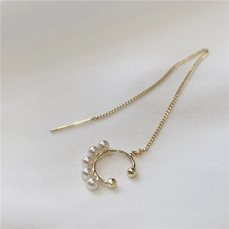 Korea 925 Silver Needle Stud Earrings Personality Simple Chain Female Small Pearl Temperament Ear Jewelry Ear Clip Ear Line 2021
Korea 925 Silver Needle Stud Earrings Personality Simple Chain Female Small Pearl Temperament Ear Jewelry Ear Clip Ear Line 2021
