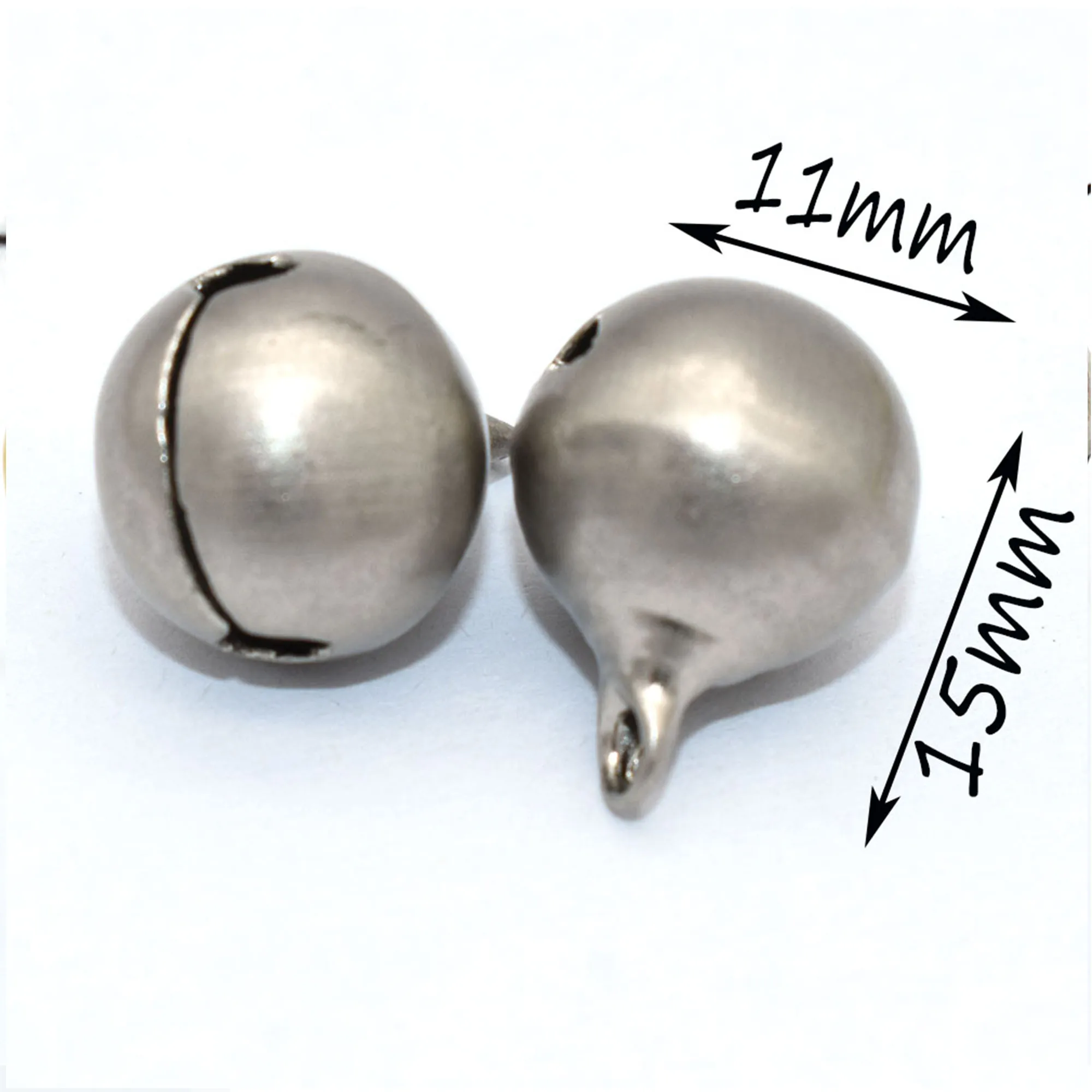 Matte Silver Jingle Bells Charms Beads Pet Collar Bells Charms for Bags Clothing Christmas Crafts Holiday Home Decorations 50PCS
Matte Silver Jingle Bells Charms Beads Pet Collar Bells Charms for Bags Clothing Christmas Crafts Holiday Home Decorations 50PCS