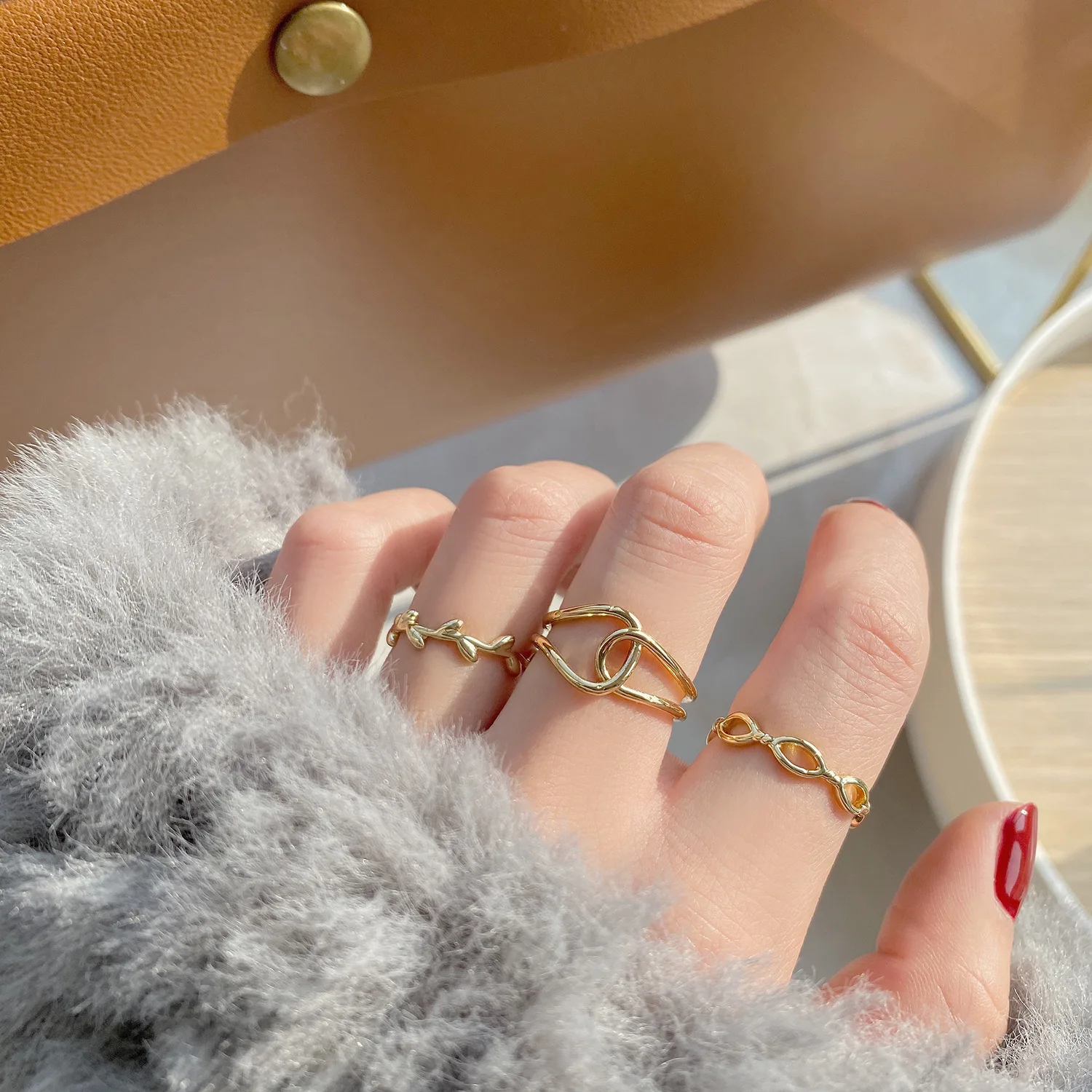 High Quality 14K Real Gold Metal Design Sense Branches and Simple Personality Open Design Ring for Women Daily Jewelry
High Quality 14K Real Gold Metal Design Sense Branches and Simple Personality Open Design Ring for Women Daily Jewelry