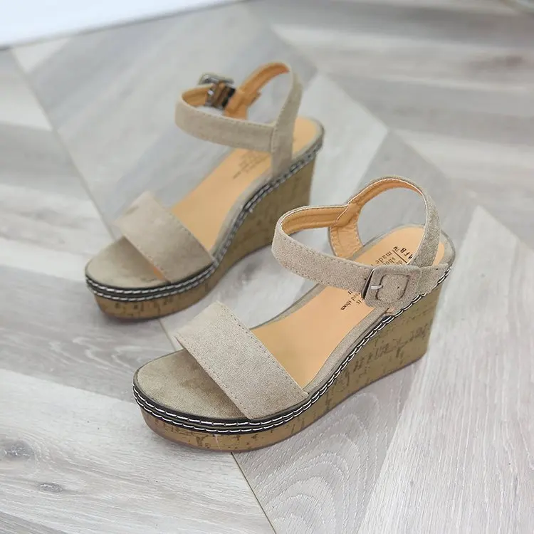 2021 Summer Buckle Comfort Shoes for Women Clogs Wedge Luxury Sandals Open Toe Espadrilles Platform Shallow Mouth High Heels Sui
2021 Summer Buckle Comfort Shoes for Women Clogs Wedge Luxury Sandals Open Toe Espadrilles Platform Shallow Mouth High Heels Sui