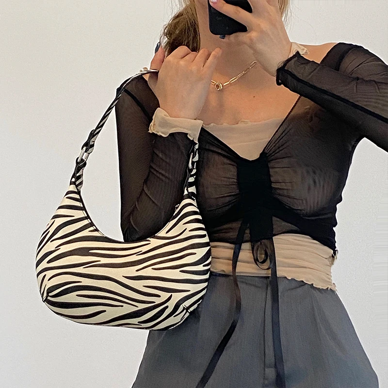 Vintage Zebra Pattern Women Underarm Bag Fashion Design Ladies Chain Half Moon Shoulder Messenger Bags Cool Girls Tote Handbags
Vintage Zebra Pattern Women Underarm Bag Fashion Design Ladies Chain Half Moon Shoulder Messenger Bags Cool Girls Tote Handbags