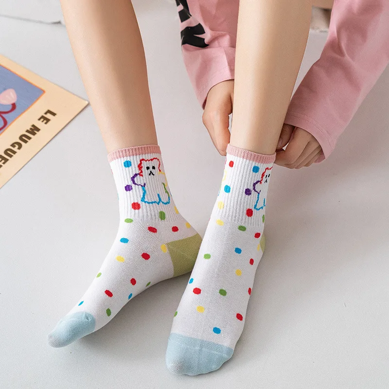 New autumn and winter cotton women's socks Japanese department cartonbear women's tube socks net red student socks 
New autumn and winter cotton women's socks Japanese department cartonbear women's tube socks net red student socks
