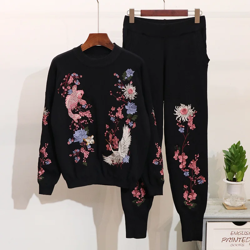 Autumn Loose Black Gray Knitted Tracksuit Women Outfits Manual Carp Embroidery Sweater Pants 2 Piece Set Female Casual Knit Suit
Autumn Loose Black Gray Knitted Tracksuit Women Outfits Manual Carp Embroidery Sweater Pants 2 Piece Set Female Casual Knit Suit