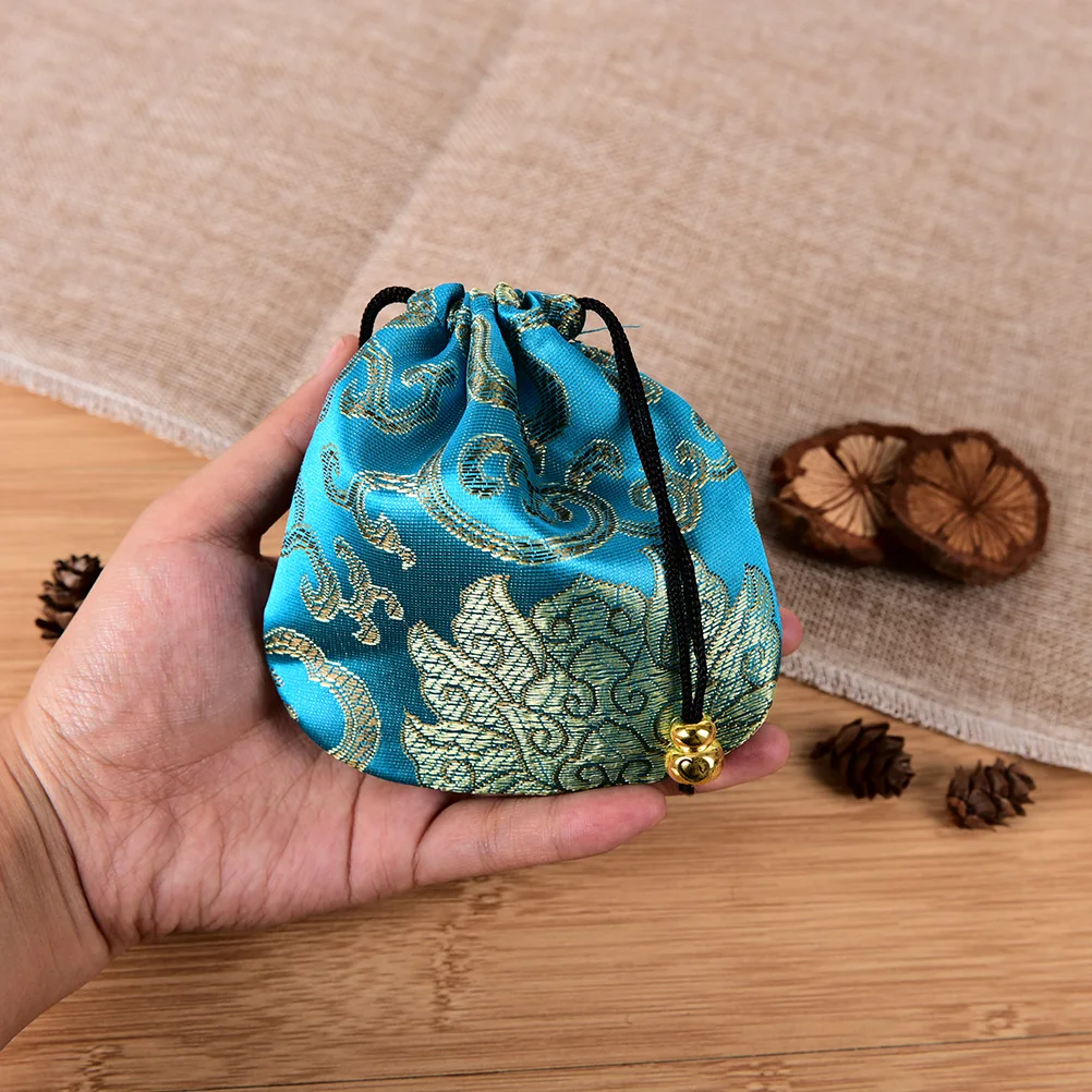 Classic Chinese Flower Embroidery Jewelry Bag Organizer Silk Traditional Pouch For Jewelry Decoration
Classic Chinese Flower Embroidery Jewelry Bag Organizer Silk Traditional Pouch For Jewelry Decoration