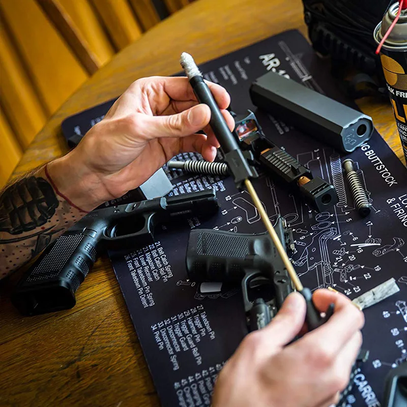 Резиновый коврик для чистки пистолета AR15 AK47 с диаграммой деталей, инструкционный коврик для мыши для Glock 17 19 1911 P226 P229 XD реминтонг 870
Резиновый коврик для чистки пистолета AR15 AK47 с диаграммой деталей, инструкционный коврик для мыши для Glock 17 19 1911 P226 P229 XD реминтонг 870