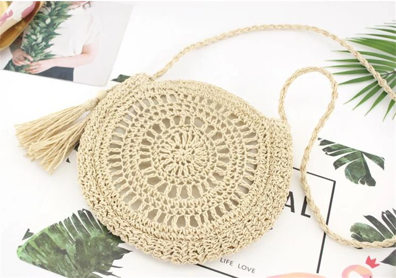 Round Soft Paper Rope Shoulder Bag Tassel Summer Beach Handmade Crossbody Bags Women Hollow Straw Bag Circle Rattan Bag 
Round Soft Paper Rope Shoulder Bag Tassel Summer Beach Handmade Crossbody Bags Women Hollow Straw Bag Circle Rattan Bag
