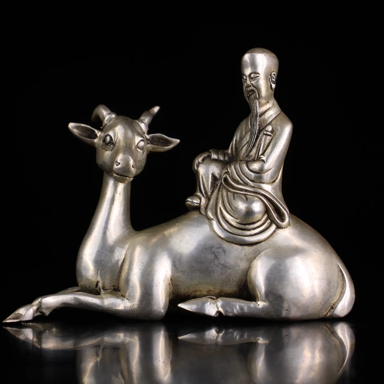 5"Chinese Folk Collection Old Bronze Gilt silver Antarctic Sinon Deer riding statue Sitting Buddha Office Ornaments Town House
5"Chinese Folk Collection Old Bronze Gilt silver Antarctic Sinon Deer riding statue Sitting Buddha Office Ornaments Town House