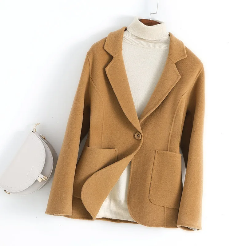 Autumn and winter new double-sided wool coat women short suit collar cashmere double-sided coat wholesale
Autumn and winter new double-sided wool coat women short suit collar cashmere double-sided coat wholesale