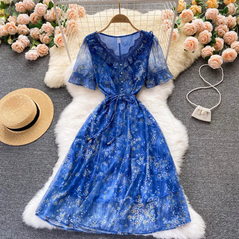 Vintage Blue Floral Chiffon Dress Summer Sexy V-Neck Flare Short Sleeve High Waist A-Line Vestidos Casual Party Robe 2021 New
Vintage Blue Floral Chiffon Dress Summer Sexy V-Neck Flare Short Sleeve High Waist A-Line Vestidos Casual Party Robe 2021 New