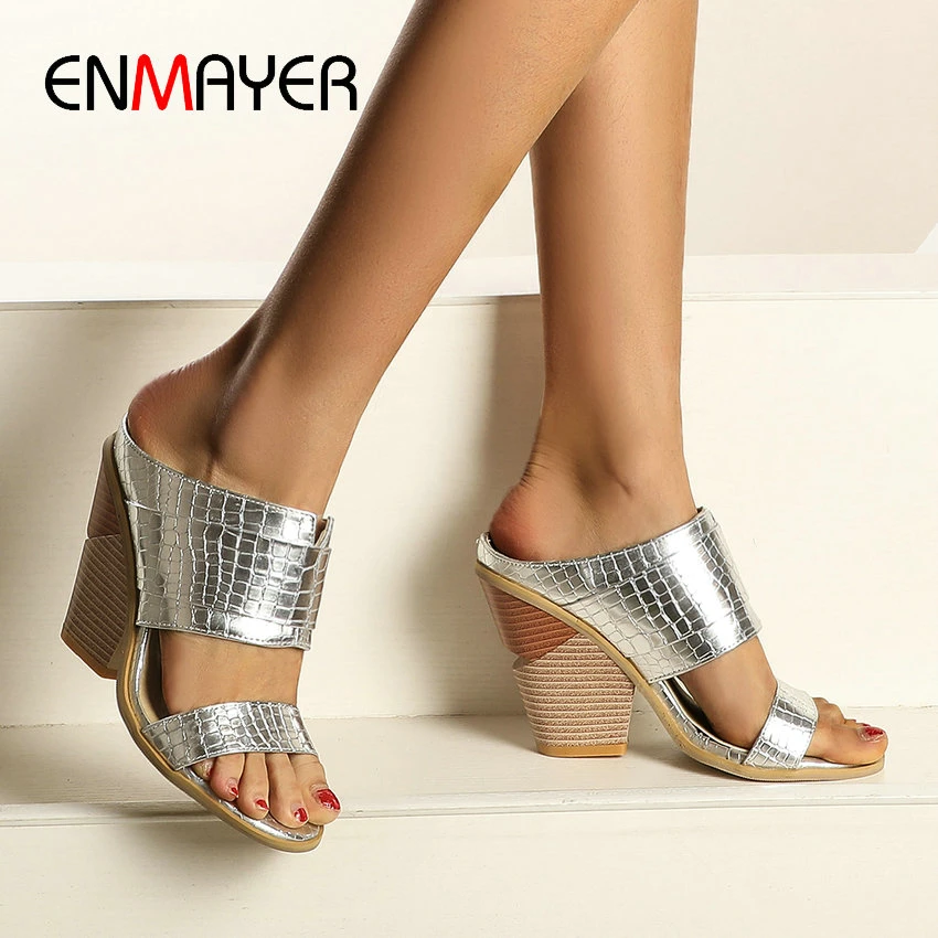 ENMAYER/Новое поступление 2020 года; Тапочки с принтом животных; Женская летняя Уличная обувь; Женские шлепанцы из искусственной кожи на танкетке...
ENMAYER/Новое поступление 2020 года; Тапочки с принтом животных; Женская летняя Уличная обувь; Женские шлепанцы из искусственной кожи на танкетке...