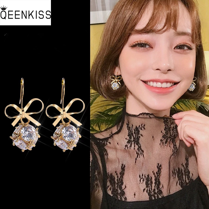 Женские серьги-подвески из серебра 2022 пробы с бантом
Женские серьги-подвески из серебра 2022 пробы с бантом