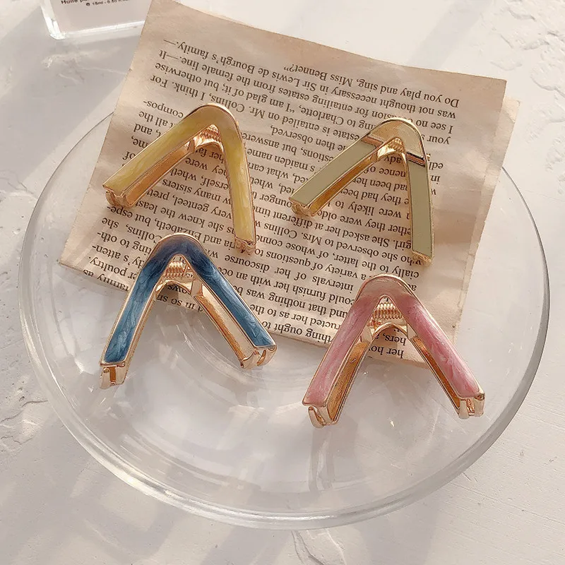 Women's Back-of-the-head Clip Korean Ins Net Red Tiara Bath Disc Cute Temperament for Girl Simple Style Hair Clip Accessories
Women's Back-of-the-head Clip Korean Ins Net Red Tiara Bath Disc Cute Temperament for Girl Simple Style Hair Clip Accessories