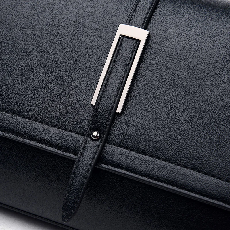 The New Women Shoulder Bag 2021 Luxury Handbags Women Bags Designer Version Luxury Wild Girls Small Square Messenger Bag
The New Women Shoulder Bag 2021 Luxury Handbags Women Bags Designer Version Luxury Wild Girls Small Square Messenger Bag