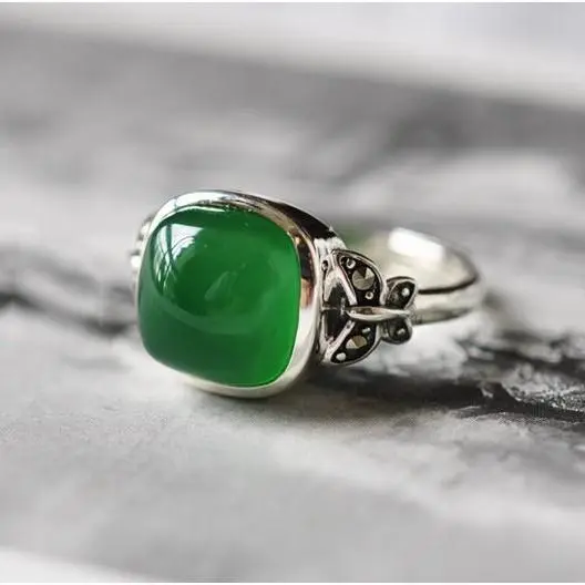 Designer unique creative silver inlaid green agate opening adjustable ring elegant charm creative retro female silver jewelry
Designer unique creative silver inlaid green agate opening adjustable ring elegant charm creative retro female silver jewelry