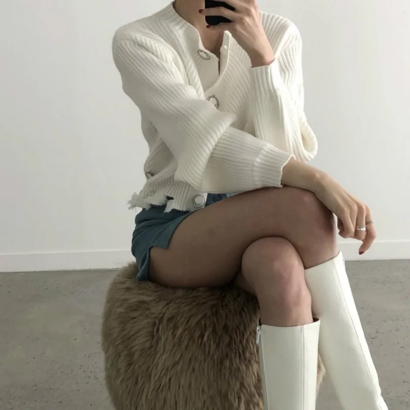 Irregular Single Breasted Cropped Cardigan Sweater Vintage Round Neck Long Sleeve Sweaters Winter Clothes Women
Irregular Single Breasted Cropped Cardigan Sweater Vintage Round Neck Long Sleeve Sweaters Winter Clothes Women