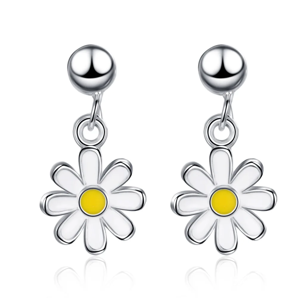 Delicate Sunflower Little Daisy Studs Sweet Small Short Women's Earpieces Flower Earrings Sakura Card Captor Za Women
Delicate Sunflower Little Daisy Studs Sweet Small Short Women's Earpieces Flower Earrings Sakura Card Captor Za Women