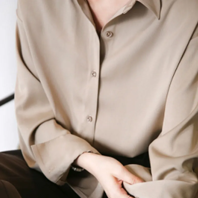 Vintage White Long Sleeve Shirts Tops Ladies Elegant Korean Office Shirt Fashion Button Up Satin Silk Shirt Blouse Women
Vintage White Long Sleeve Shirts Tops Ladies Elegant Korean Office Shirt Fashion Button Up Satin Silk Shirt Blouse Women