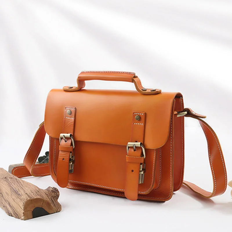 Handmade vegetable tanned leather handbags wild one-shoulder messenger bag portable messenger bag pure cowhide fashion ins
Handmade vegetable tanned leather handbags wild one-shoulder messenger bag portable messenger bag pure cowhide fashion ins