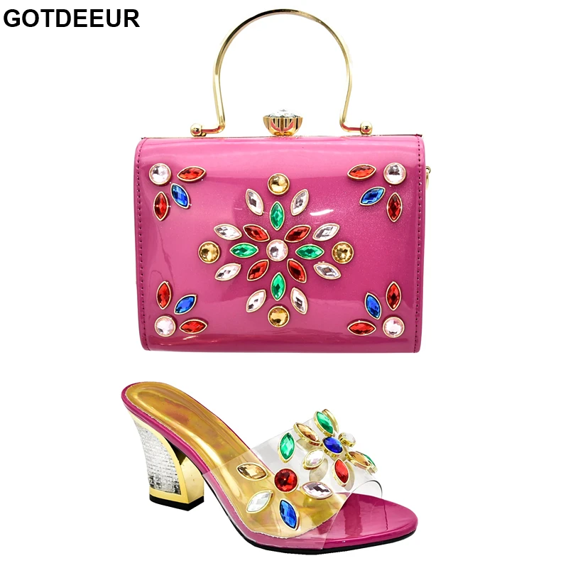 Аксессуары для вечерние, итальянские женские итальянские туфли-лодочки и сумка для африканской вечеринки
Аксессуары для вечерние, итальянские женские итальянские туфли-лодочки и сумка для африканской вечеринки