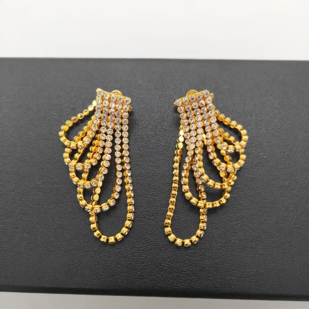 Brands Fashion Jewelery Woman Crystal Long Earrings Geisha Dream Party High Quality Gold Color Tassel Drop Jewelry
Brands Fashion Jewelery Woman Crystal Long Earrings Geisha Dream Party High Quality Gold Color Tassel Drop Jewelry