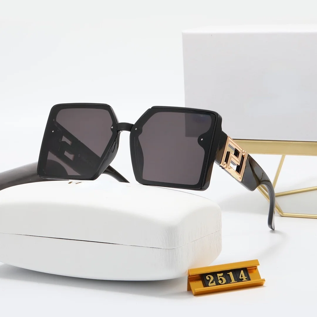 New Vintage Brand Designer Square Sun Glasses Female Luxury Sunglasses Summer Big Shades for Women Men Anti Glare Glasses
New Vintage Brand Designer Square Sun Glasses Female Luxury Sunglasses Summer Big Shades for Women Men Anti Glare Glasses