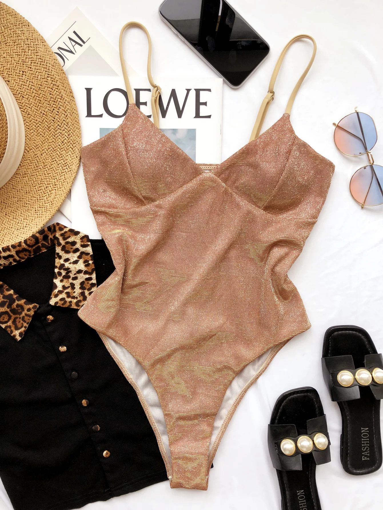 Flash Bikini Female 2021 Sexy One Piece Swimsuit Beachwear Swimwear Bathing Suit Women Push Up Swimming Suit for Woman 
Flash Bikini Female 2021 Sexy One Piece Swimsuit Beachwear Swimwear Bathing Suit Women Push Up Swimming Suit for Woman