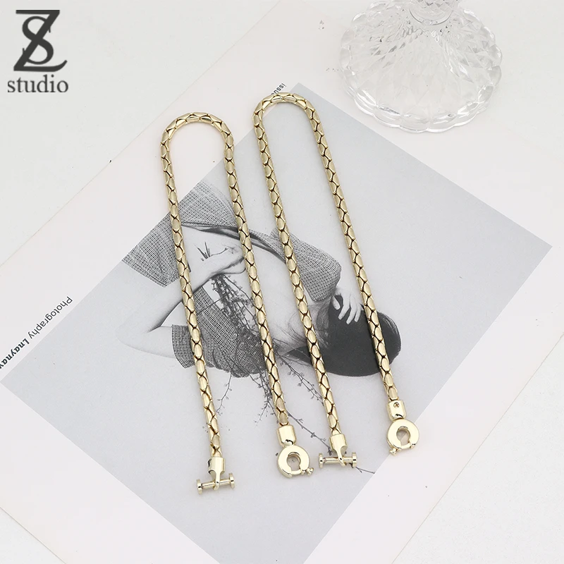 Luxury Chain for Handbags Shoulder Bags Transforming the chain of the shoulder strap of the bag 
Luxury Chain for Handbags Shoulder Bags Transforming the chain of the shoulder strap of the bag