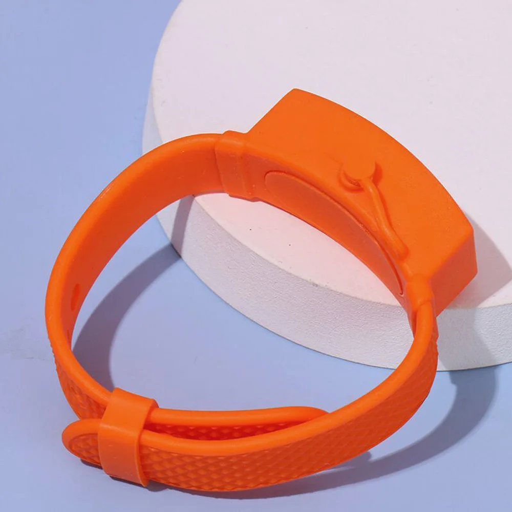 Creative Adult Kids Portable Wristband Hand Dispenser Outdoor Camp Hand Wash Liquid Silica Gel Sanitizing Pulsera Bracelet
Creative Adult Kids Portable Wristband Hand Dispenser Outdoor Camp Hand Wash Liquid Silica Gel Sanitizing Pulsera Bracelet
