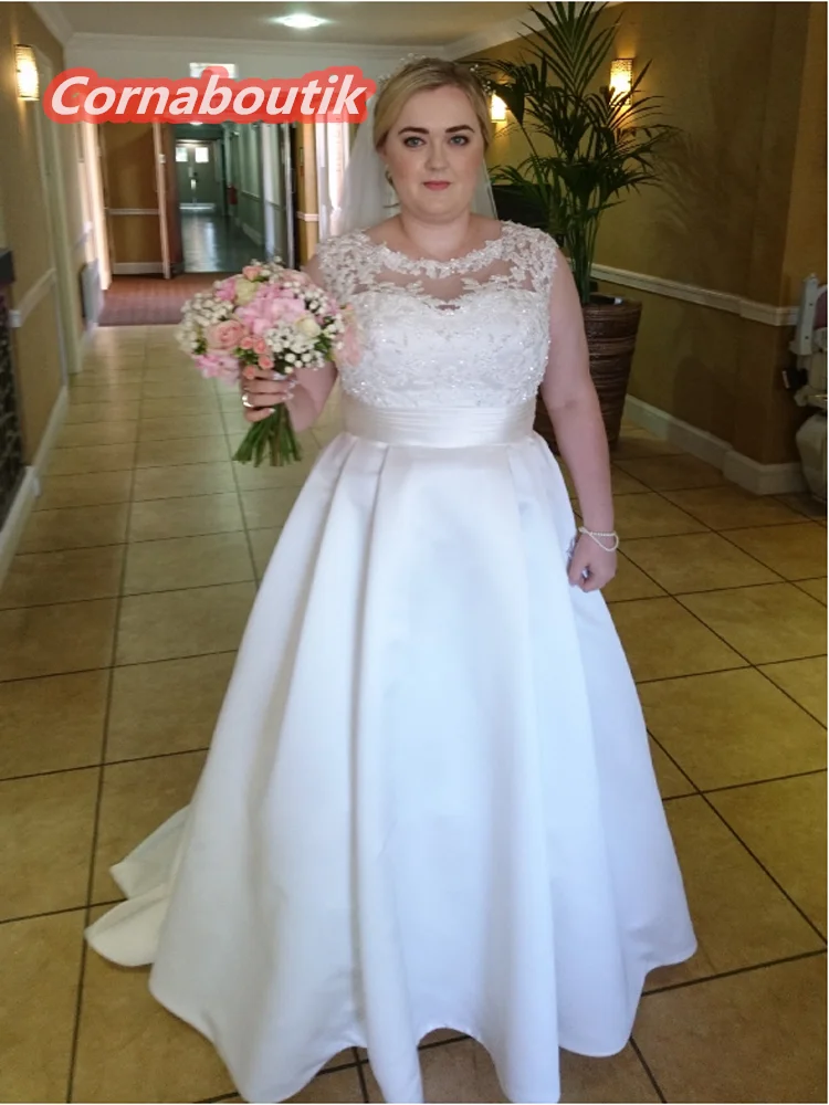 A Line Vestido De Noiva Satin COR-068 Boat Sheer Back Pleated Skirt Wedding Dress Beaded Bride To Be 2021 Plus Size
A Line Vestido De Noiva Satin COR-068 Boat Sheer Back Pleated Skirt Wedding Dress Beaded Bride To Be 2021 Plus Size