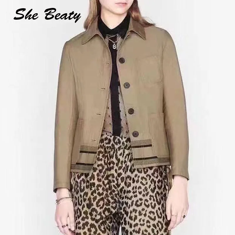 Runway Fashion Women Jackets 2021 Autumn Spring Long Sleeve Embroidered Bee Striped Turn-Down Collar Single Breasted Short Coats
Runway Fashion Women Jackets 2021 Autumn Spring Long Sleeve Embroidered Bee Striped Turn-Down Collar Single Breasted Short Coats