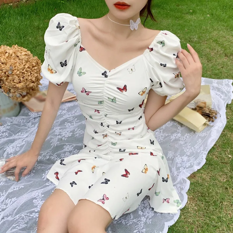 Women Bodycon Dress 2021 New Retro Butterfly Print Dress Female Summer Waist Folds Exposed Clavicle Puff Sleeve Short Dress
Women Bodycon Dress 2021 New Retro Butterfly Print Dress Female Summer Waist Folds Exposed Clavicle Puff Sleeve Short Dress