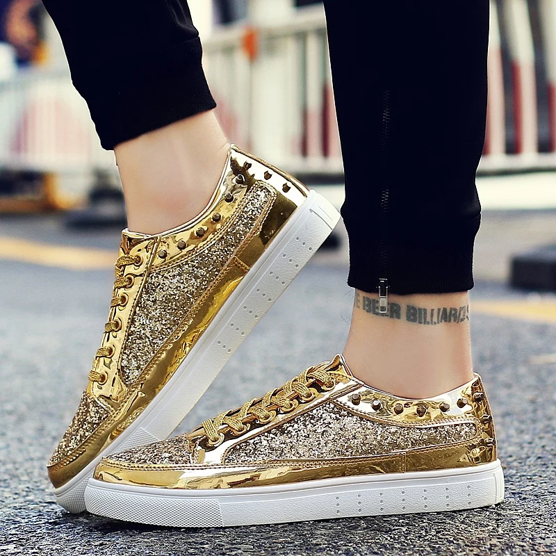 Men Skateboarding Sneakers Shoes 2021 Autumn Brand Men Athletic Sport Shoes Men Cool Bullock Plein Trainers shiny gold silver
Men Skateboarding Sneakers Shoes 2021 Autumn Brand Men Athletic Sport Shoes Men Cool Bullock Plein Trainers shiny gold silver