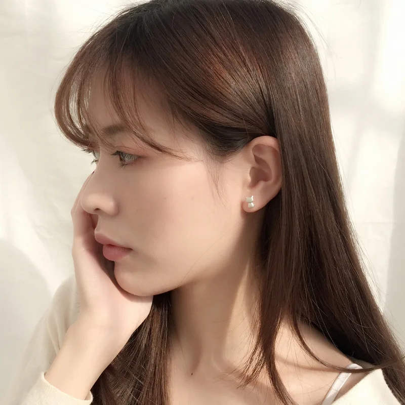 Female Cat Stud Earrings Simple 925 Sterling Silver Earrings For Women Fashion Jewelry pendientes eh945
Female Cat Stud Earrings Simple 925 Sterling Silver Earrings For Women Fashion Jewelry pendientes eh945