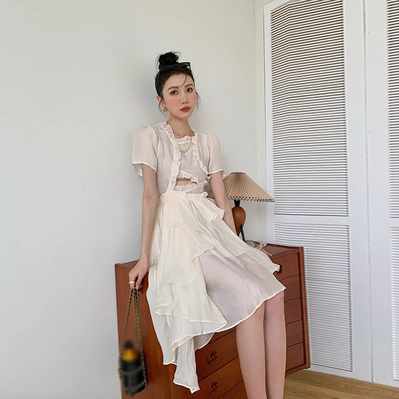 XIZIHUPAN Vintage Solid Dress For Women O Neck Short Sleeve High Waist Hollow Out Irregular Midi Dresses Females Summer 2021 New
XIZIHUPAN Vintage Solid Dress For Women O Neck Short Sleeve High Waist Hollow Out Irregular Midi Dresses Females Summer 2021 New