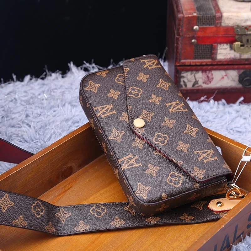 Classical Prints Chain Crossbody Bag for Women Luxury Handbags Women Bags Genuine Leather Purses and Handbags Channels Handbags
Classical Prints Chain Crossbody Bag for Women Luxury Handbags Women Bags Genuine Leather Purses and Handbags Channels Handbags