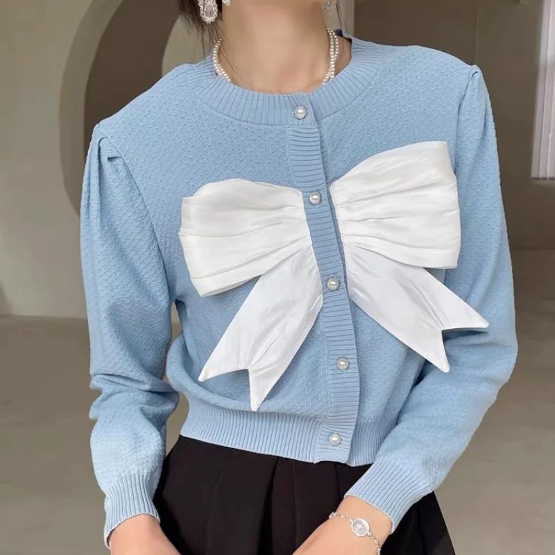 Женский вязаный кардиган с бантом, укороченный свитер в Корейском стиле Харадзюку, синий и белый кардиган с длинным рукавом, женская одежда ...
Женский вязаный кардиган с бантом, укороченный свитер в Корейском стиле Харадзюку, синий и белый кардиган с длинным рукавом, женская одежда ...