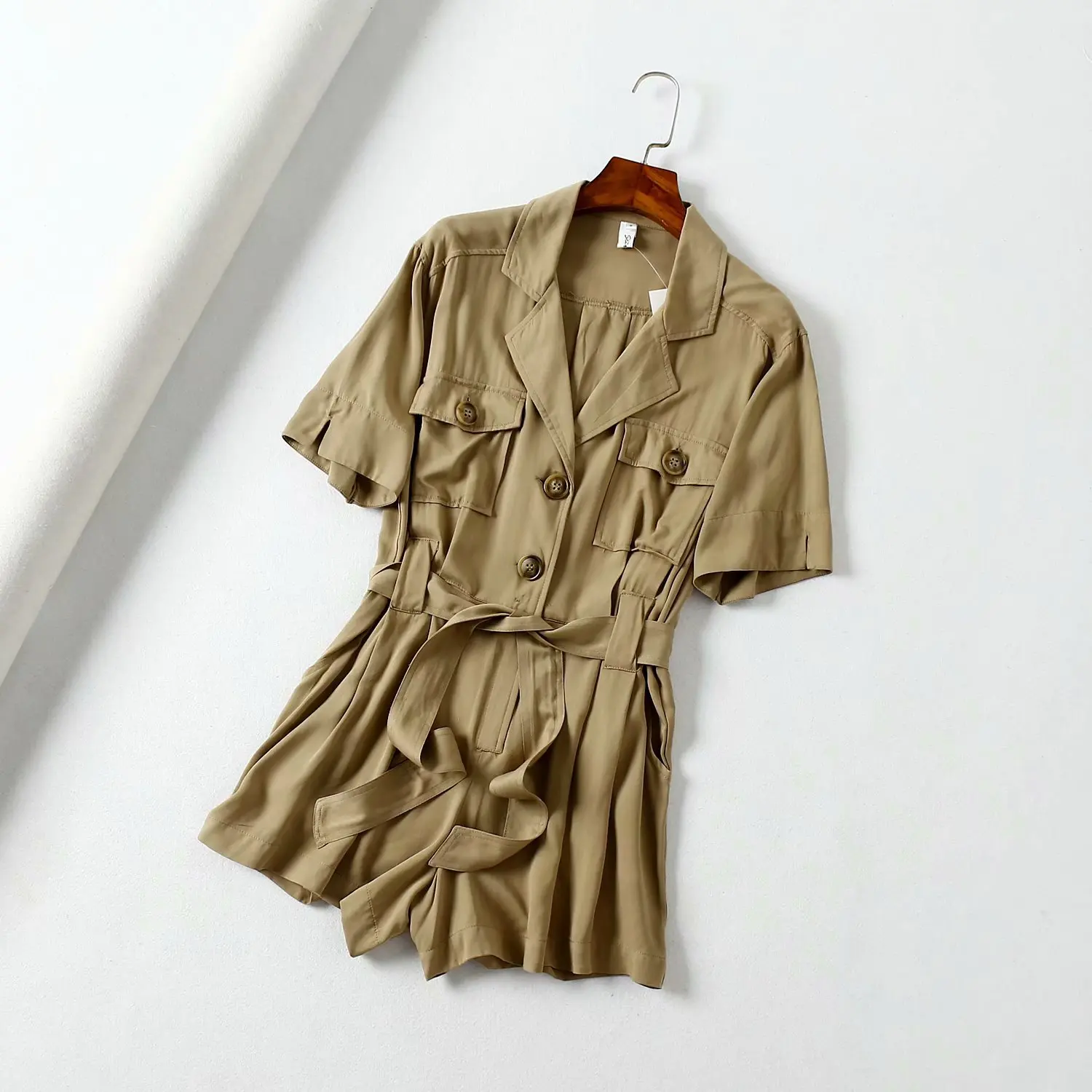 Summer Women's Suit Collar Short Sleeve Loose Lace-up Cargo Jumpsuit Girls Khaki Rompers
Summer Women's Suit Collar Short Sleeve Loose Lace-up Cargo Jumpsuit Girls Khaki Rompers