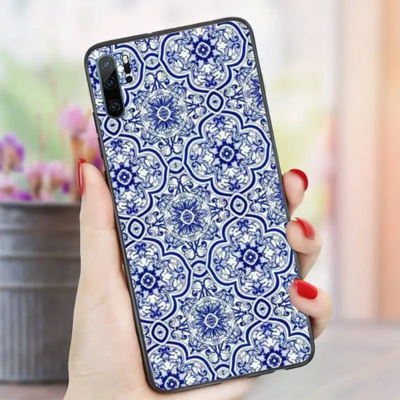 Blue and white porcelain chinese style Phone Case For Huawei honor Mate P 10 20 30 40 i 9 8 pro x Lite smart 2019 nova 5t
Blue and white porcelain chinese style Phone Case For Huawei honor Mate P 10 20 30 40 i 9 8 pro x Lite smart 2019 nova 5t