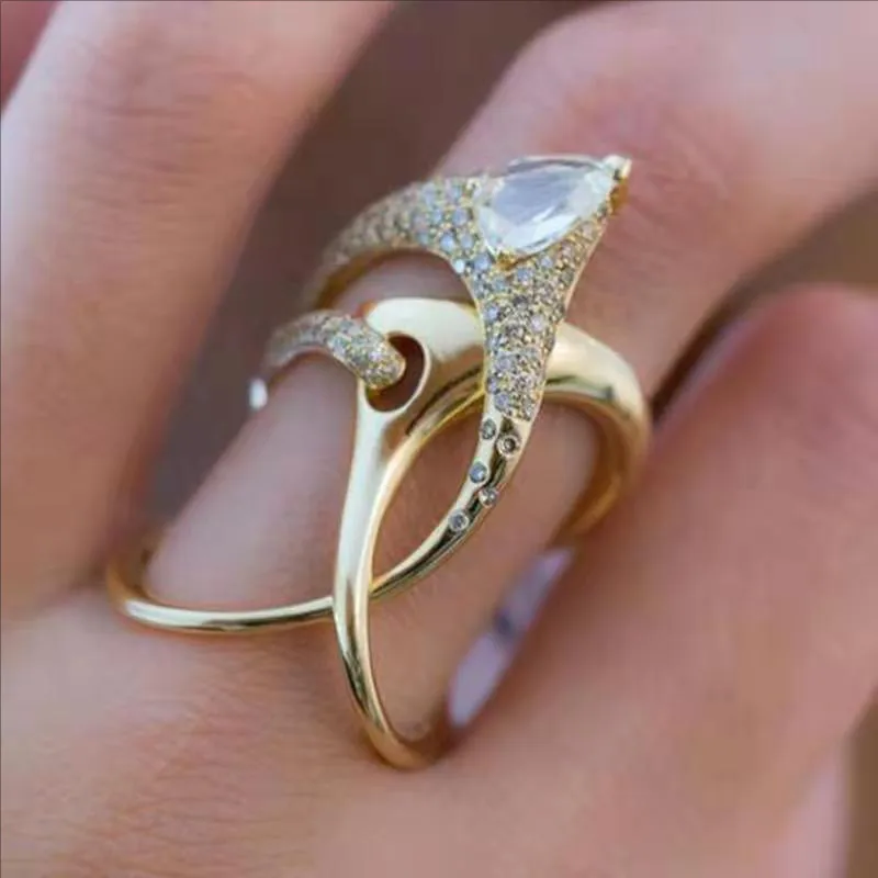 Classic Zircon Geometry Water Drop Women's Ring Trendy Gold Color Ring Jewelry 2022 Jewelry Wedding Party Accessories
Classic Zircon Geometry Water Drop Women's Ring Trendy Gold Color Ring Jewelry 2022 Jewelry Wedding Party Accessories