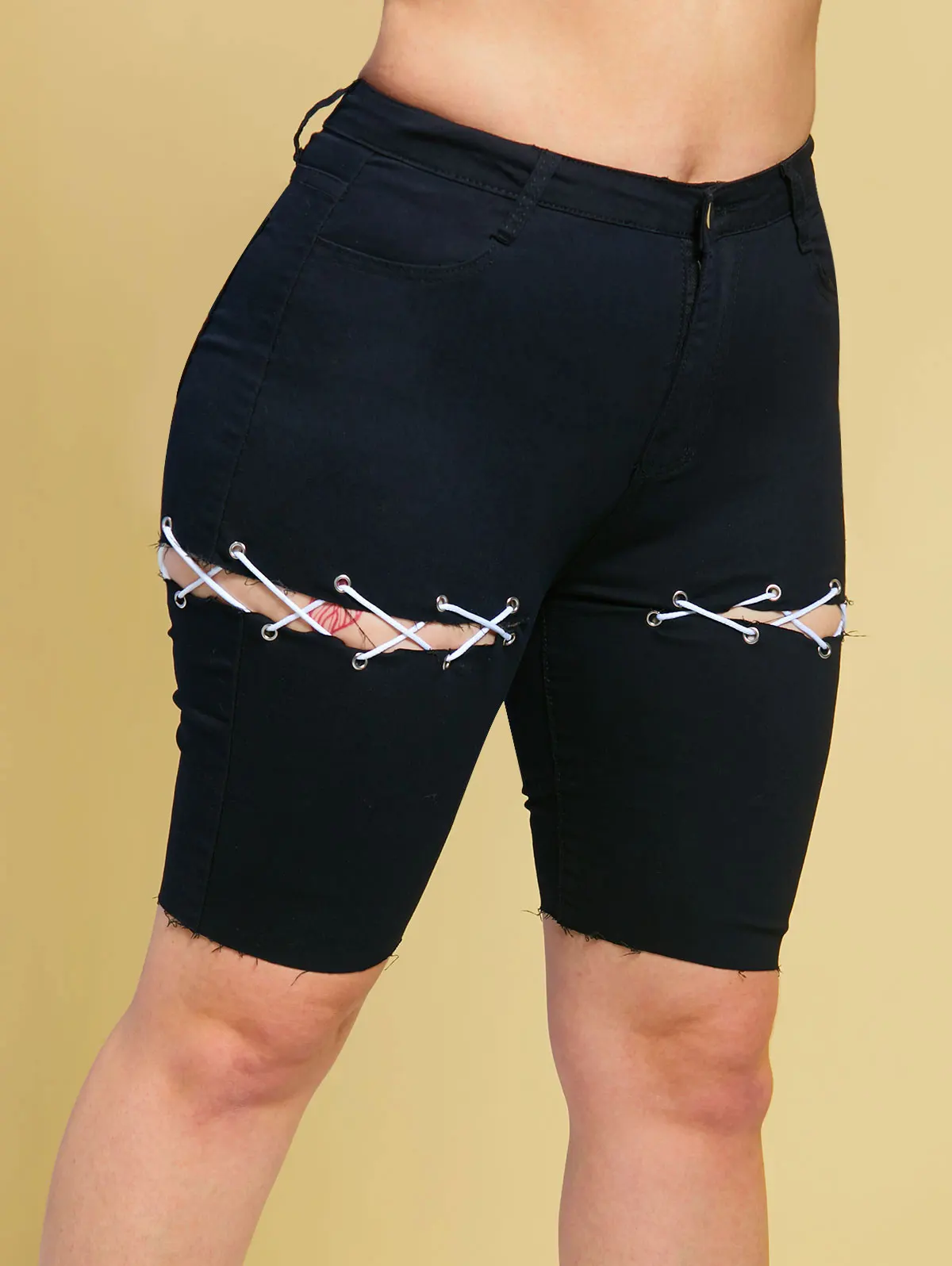 Plus Size Biker Denim Shorts Raw Hem Lace Up Bermuda Women Denim Shorts Elastic Sexy Mid Waist Washed Casual Skinny Shorts
Plus Size Biker Denim Shorts Raw Hem Lace Up Bermuda Women Denim Shorts Elastic Sexy Mid Waist Washed Casual Skinny Shorts