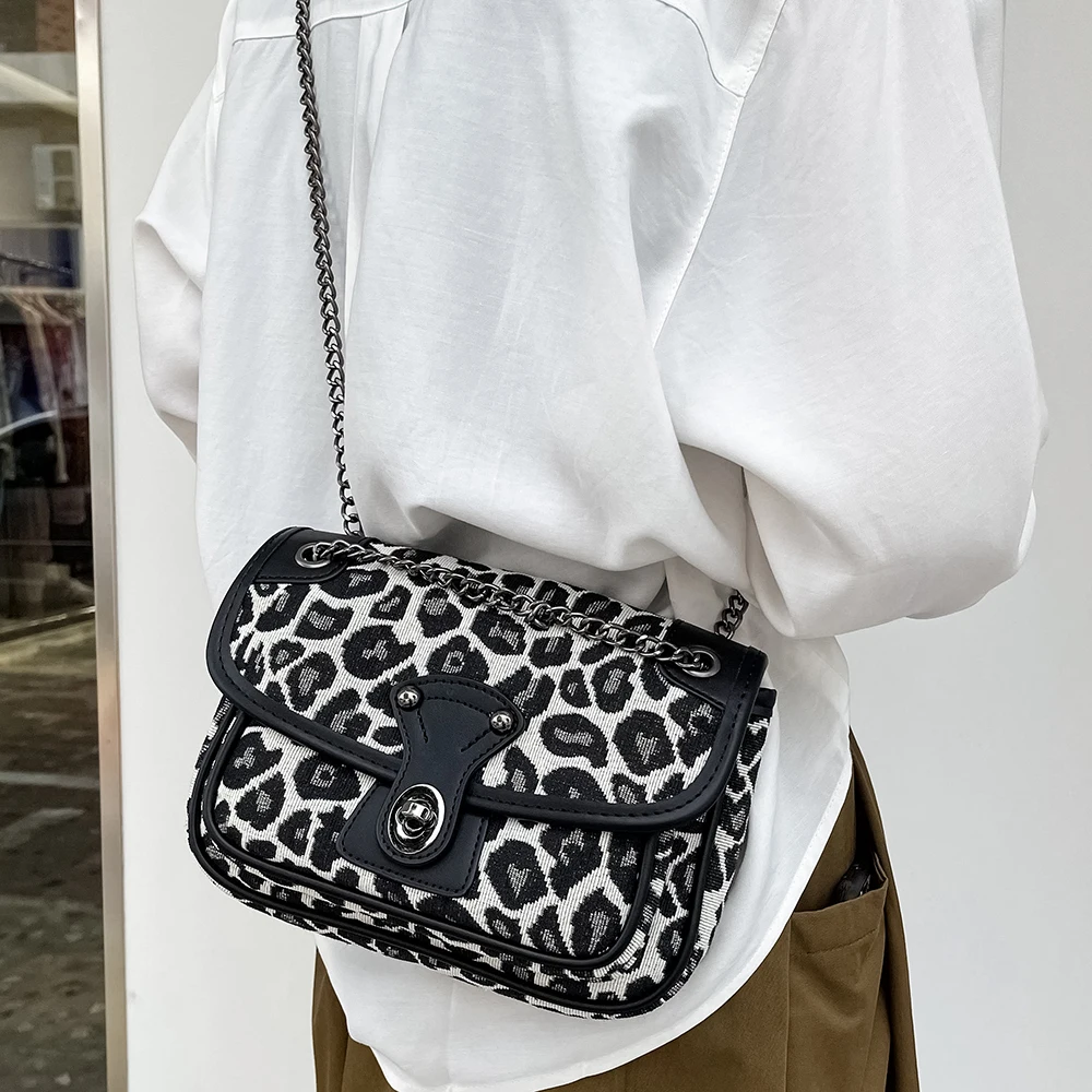 High Quality Women Small Chain Canvas Shoulder Messenger Bags Fashion Ladies Handbags Crossbody Bags for Women Travel Bag New
High Quality Women Small Chain Canvas Shoulder Messenger Bags Fashion Ladies Handbags Crossbody Bags for Women Travel Bag New