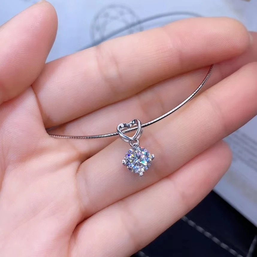 gcbl12 heart shape love confession style crackling moissanite pendant for necklace with silver 2
gcbl12 heart shape love confession style crackling moissanite pendant for necklace with silver 2