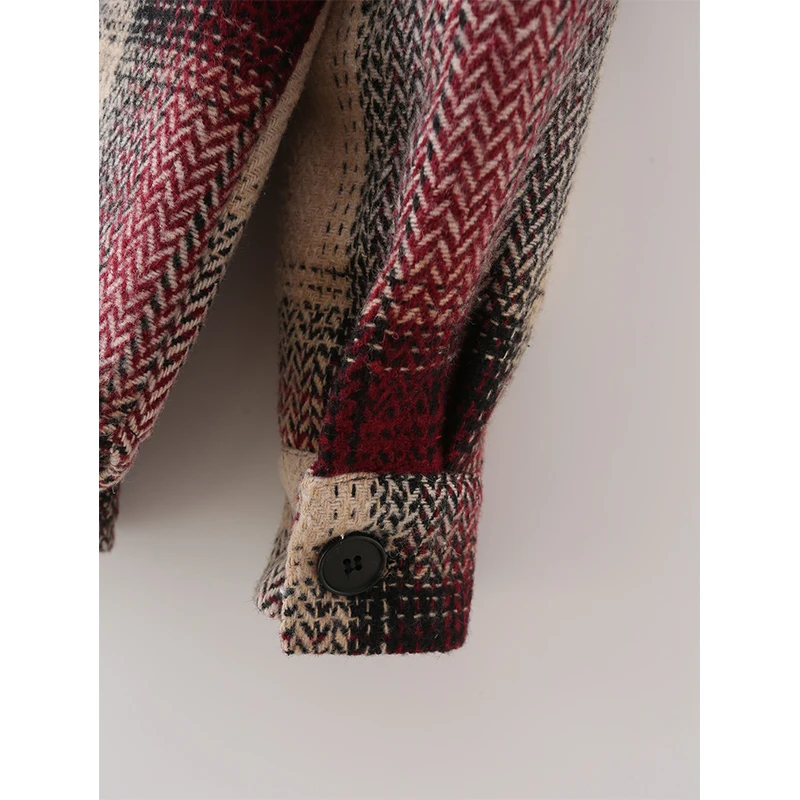2021 Women Fashion Single Breasted Check Shirt Coat With Pockets Long Sleeve Lapel Neck Vintage Female Outerwear Chic Tops
2021 Women Fashion Single Breasted Check Shirt Coat With Pockets Long Sleeve Lapel Neck Vintage Female Outerwear Chic Tops