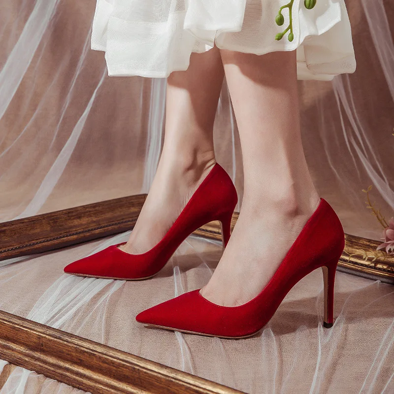 New winter suede sexy high heels women's thin heel red shoes middle bride shoes wedding shoes
New winter suede sexy high heels women's thin heel red shoes middle bride shoes wedding shoes