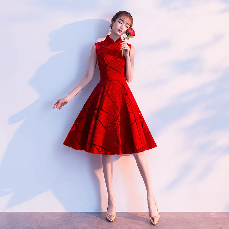 Burgundy Women Bride Wedding Toast Qipao A-Line Dresses Mid-Length Skirt Elegant Slim Chinese Dress Sleeveless Banquet Gown
Burgundy Women Bride Wedding Toast Qipao A-Line Dresses Mid-Length Skirt Elegant Slim Chinese Dress Sleeveless Banquet Gown