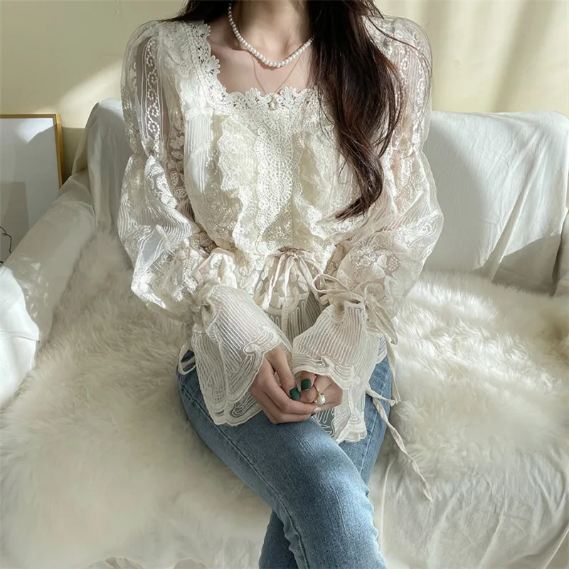 RUGOD 2021 spring slim-fit solid lace up hollow out shirt simple sweet termperament shirt 2021 new female tops women's shirts
RUGOD 2021 spring slim-fit solid lace up hollow out shirt simple sweet termperament shirt 2021 new female tops women's shirts